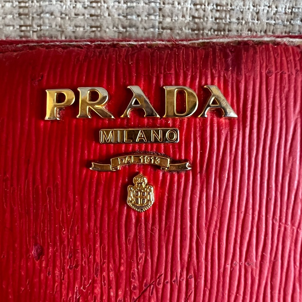 🔴Authentic PRADA Red Wallet🔴 - Picture 4 of 13